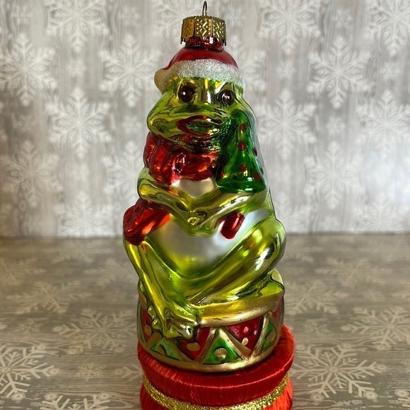 Santa Frog Festive Glass Christmas Tree Ornament - Picture 1 of 10